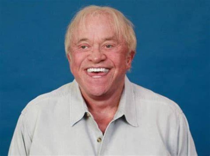 James Gregory Biography, Age, Height, Wife, Net Worth, Family