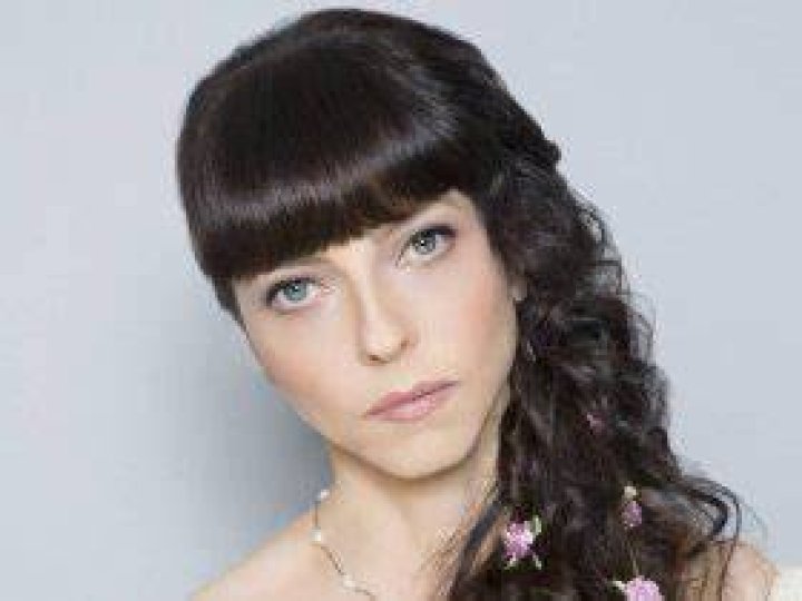 Katie Cummings Biography, Age, Height, Husband, Net Worth, Family