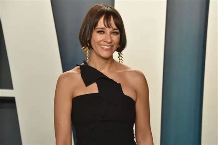 Rashida Jones Biography, Age, Height, Husband, Net Worth, Family