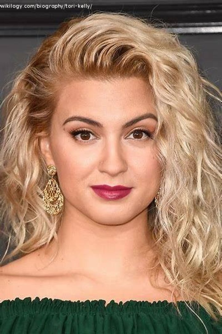 Tori Kelly Biography, Age, Height, Husband, Net Worth, Family
